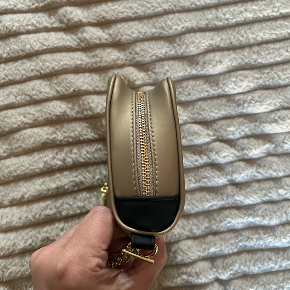 Versace Parfums GWP Bag with Gold Chain - Picture 6 of 10